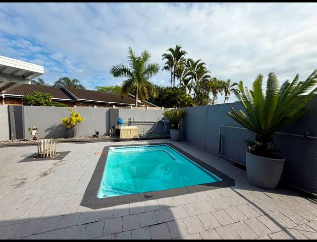 3 BEDROOM SECTIONAL TITLE FOR SALE IN BIRDSWOOD
